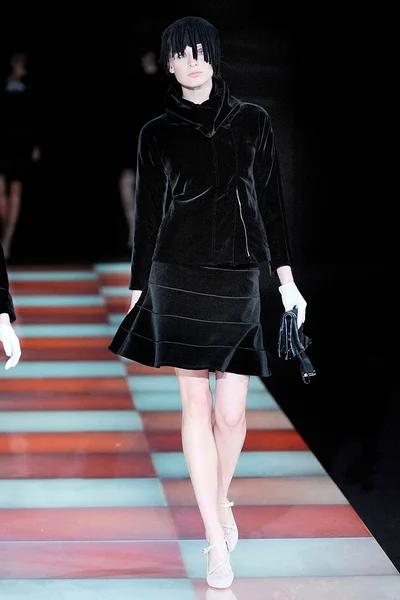 Look 12